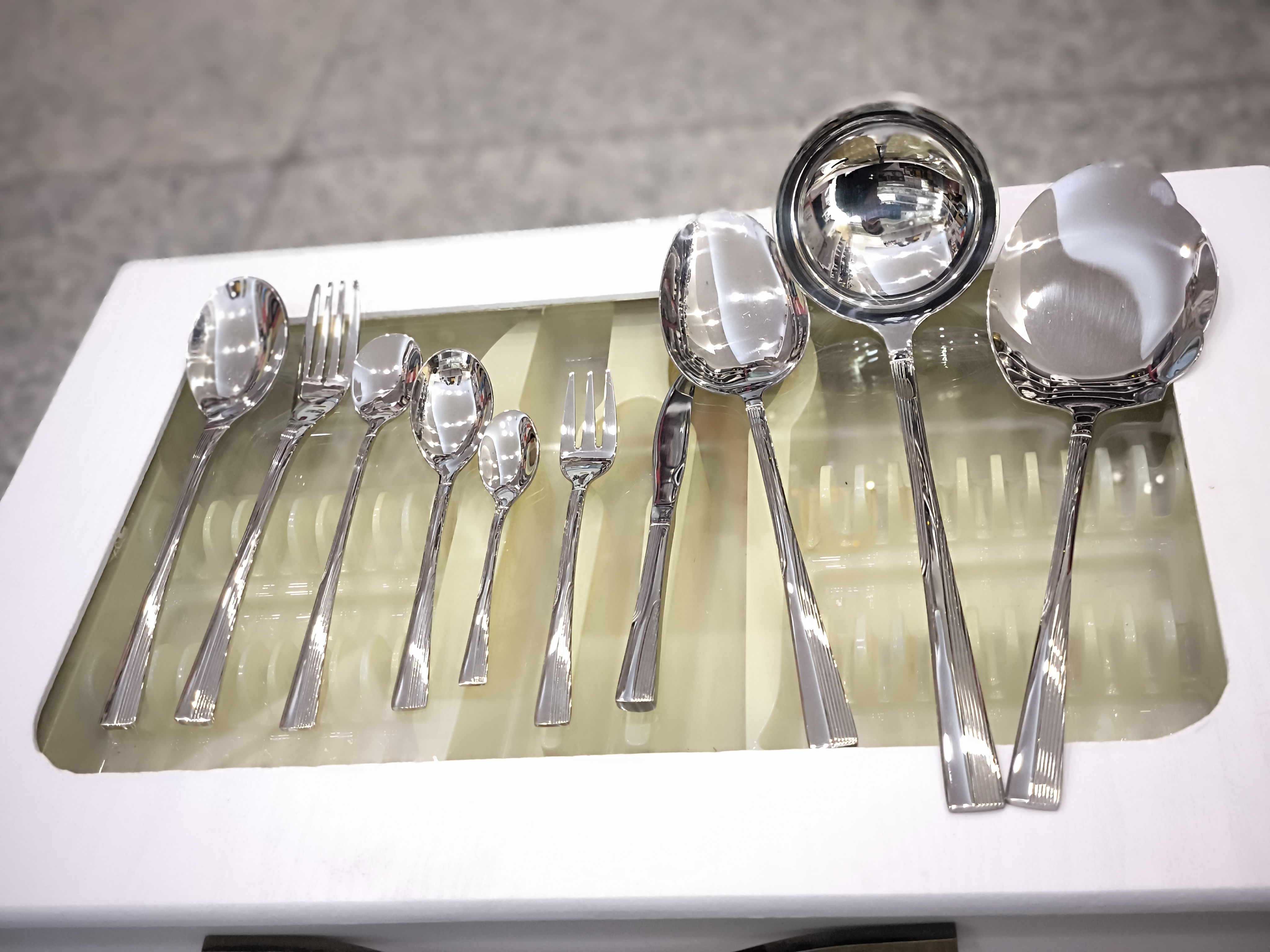 سرویس قاشق چنگال۱۲۰ پارچه دهنه اروپایی کبریتی یونیک