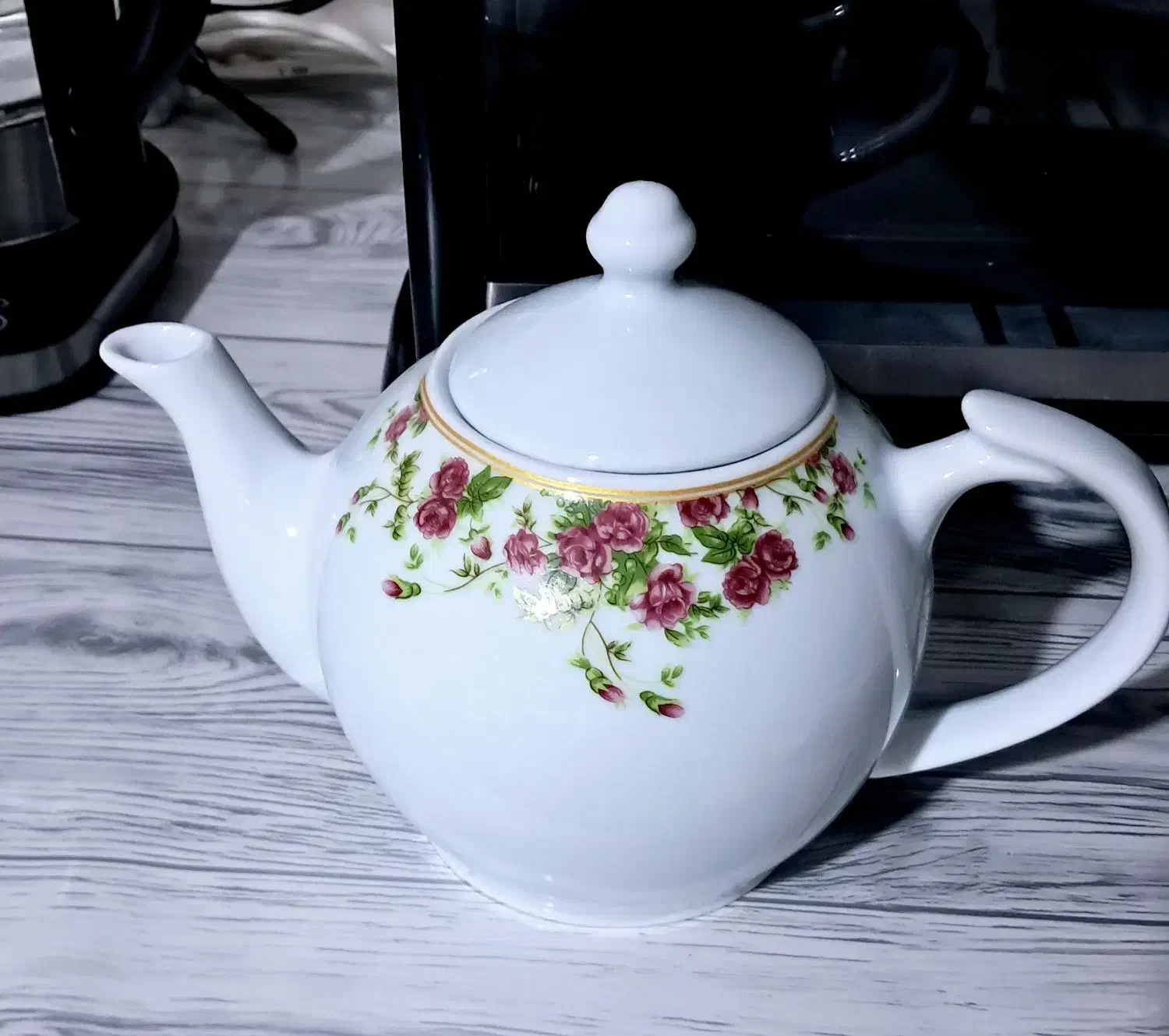 قوری چینی زرین