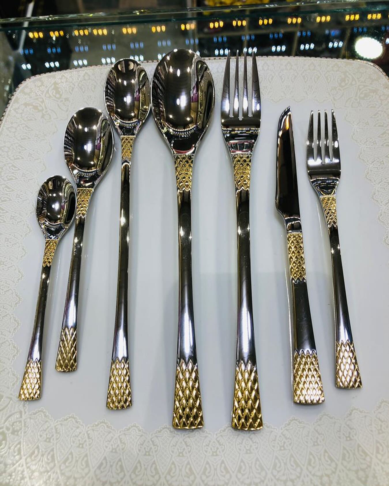 سرویس قاشق چنگال۱۲۰ پارچه دهنه اروپایی یونیک آناناسی